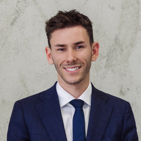 agent headshot