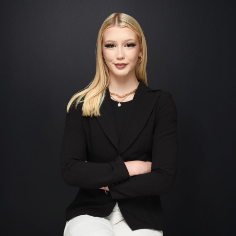 agent headshot