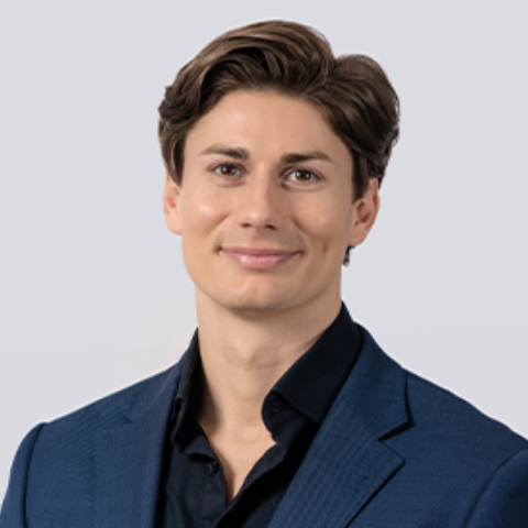 agent headshot