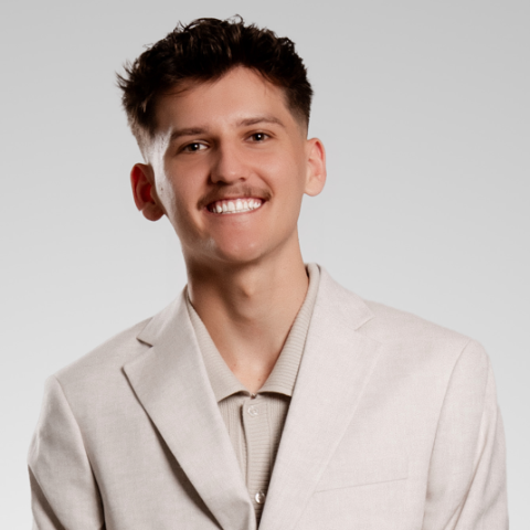 agent headshot