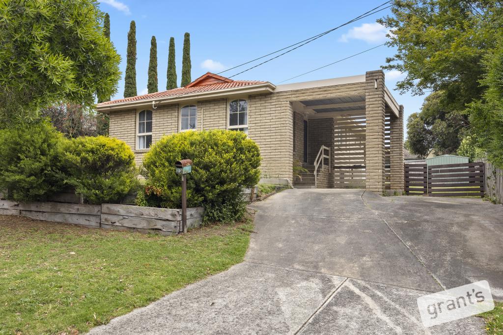 9 Westleigh Cres, Narre Warren, VIC 3805