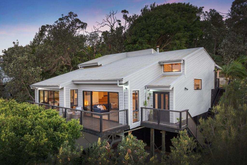 4 Hopetoun St, Forresters Beach, NSW 2260