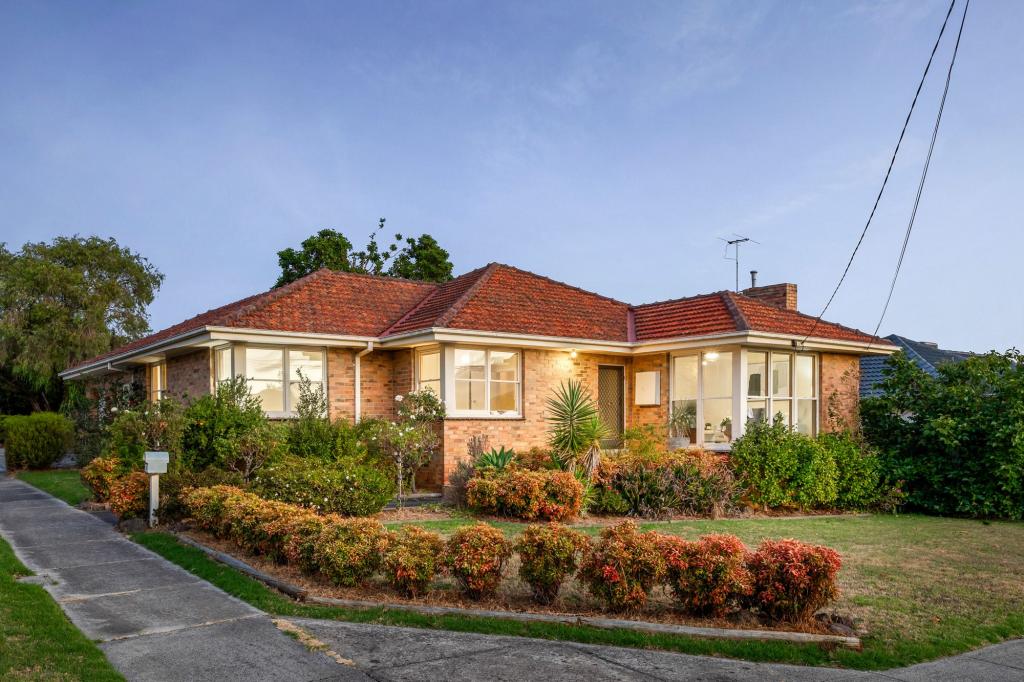 31 Robinlee Ave, Burwood East, VIC 3151