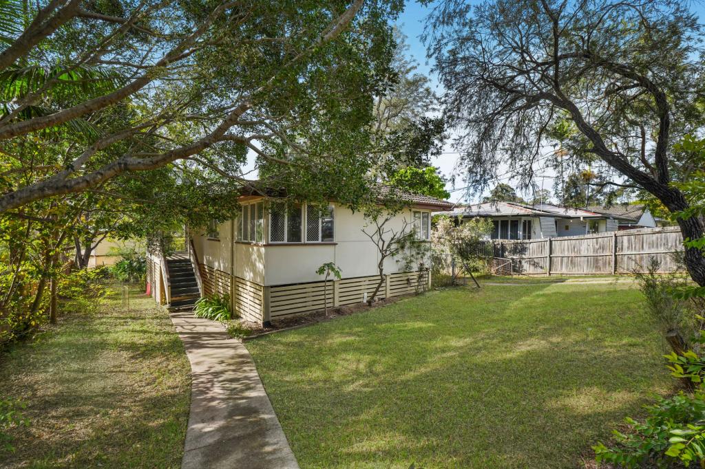 7 Skyline Dr, Kingston, QLD 4114