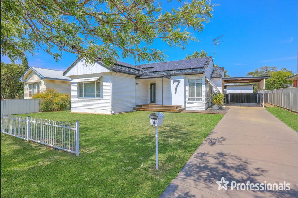 7 Heugh St, South Tamworth, NSW 2340