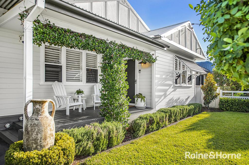 26 Hitchcock Ave, Belmont, NSW 2280