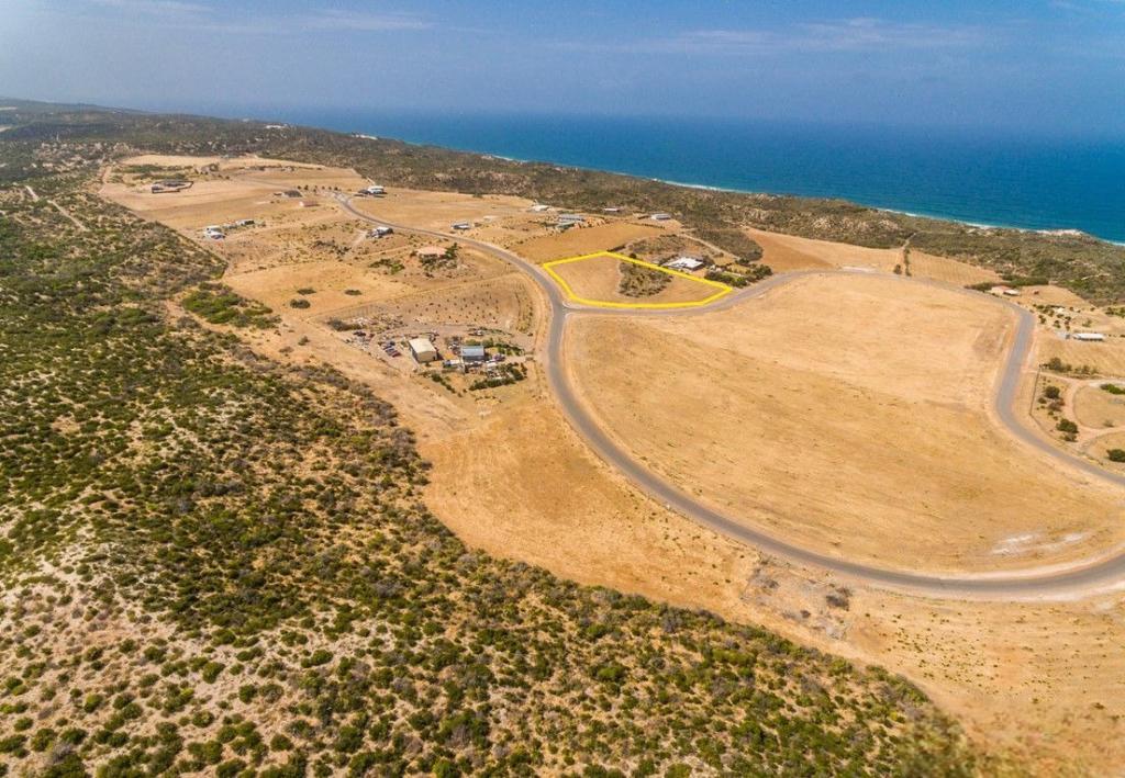 37 African Reef Bvd, Greenough, WA 6532