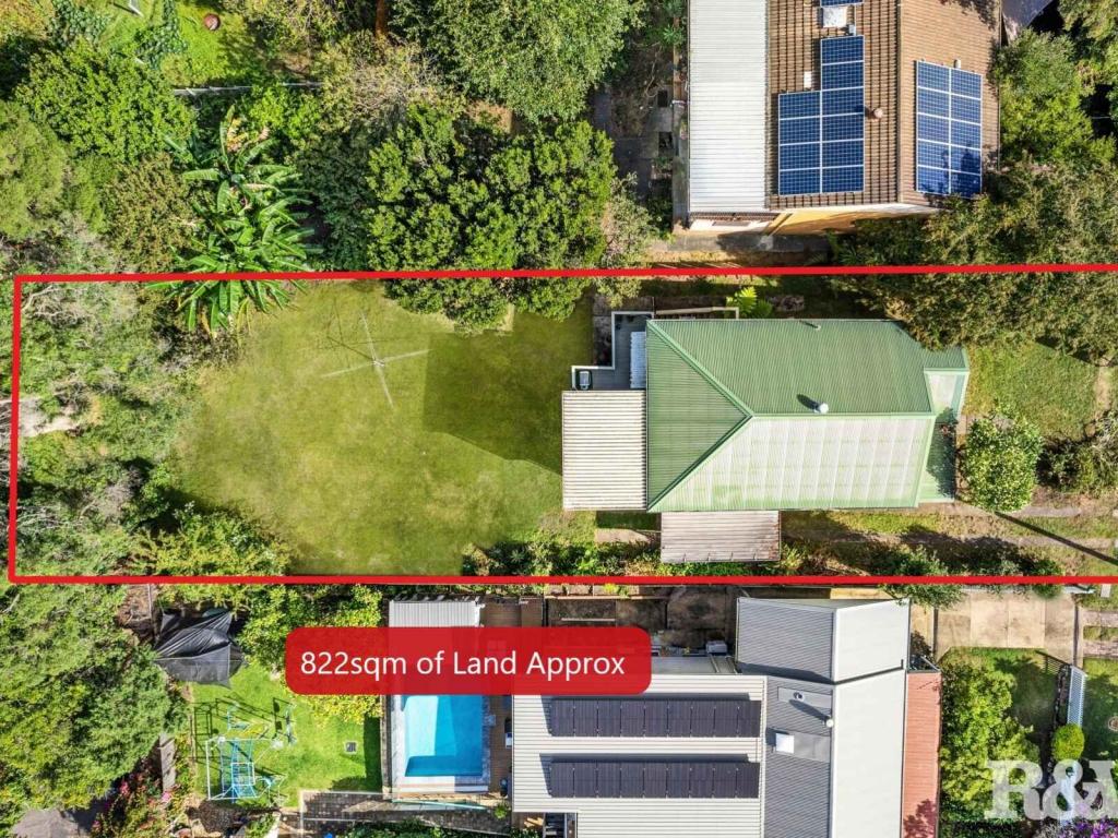 26 NIOKA AVE, POINT CLARE, NSW 2250