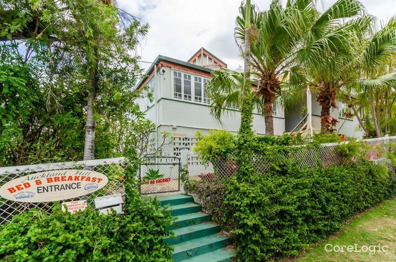 15 Yarroon St, Gladstone Central, QLD 4680