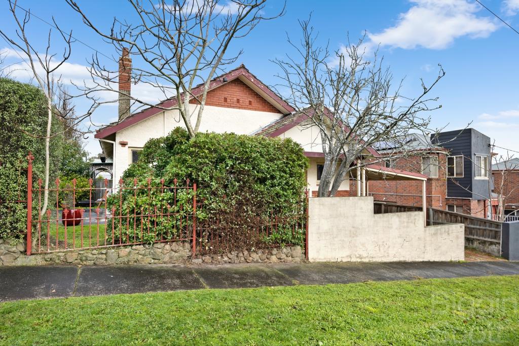 707 Neill St, Soldiers Hill, VIC 3350
