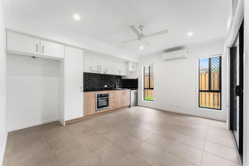 1/1 Woodside Rd, Jimboomba, QLD 4280