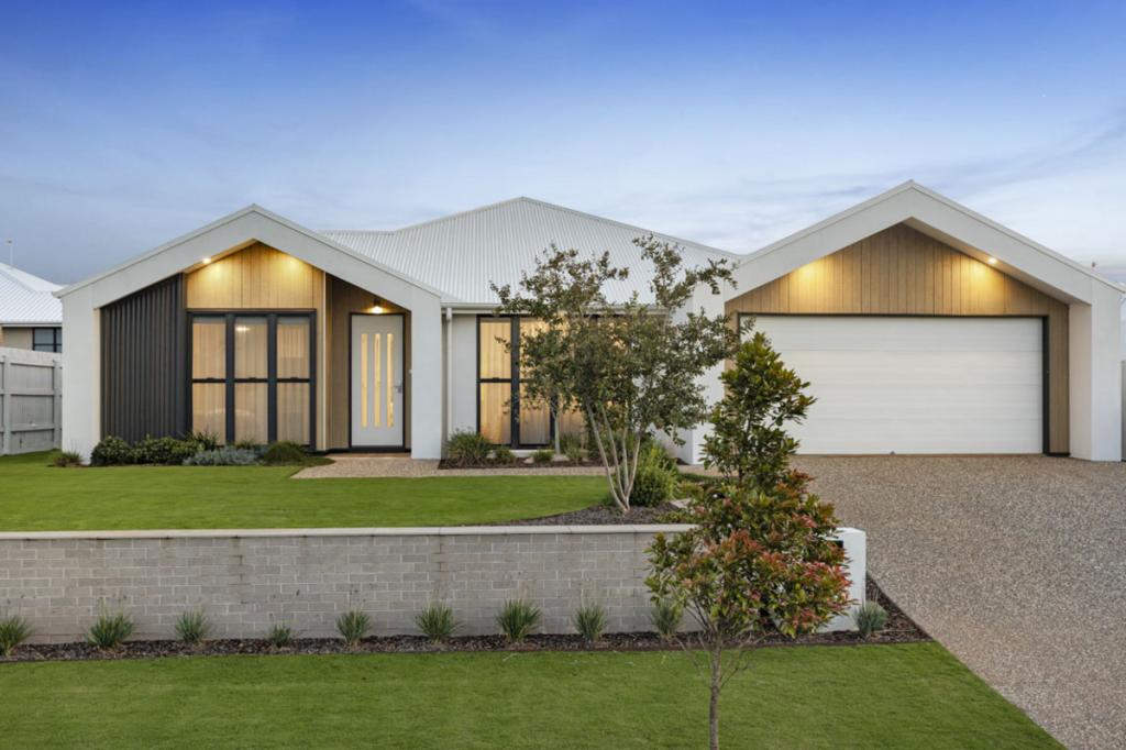 20 Catherine Cct, Middle Ridge, QLD 4350