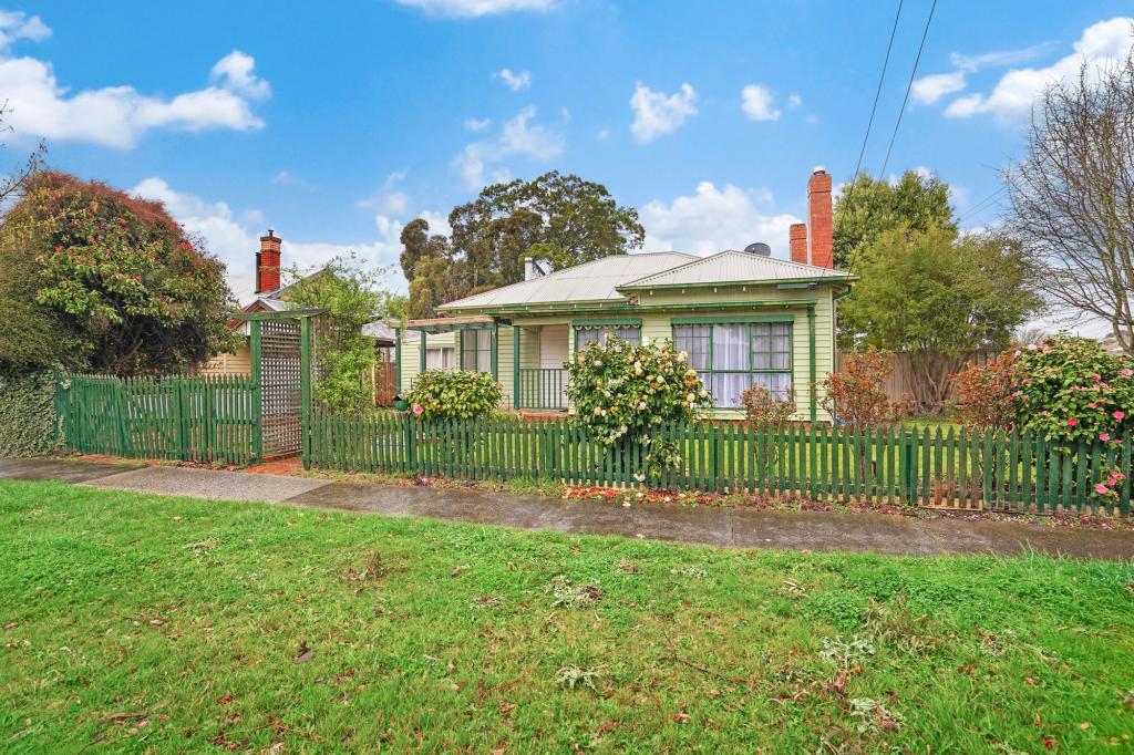 209 Rubicon St, Sebastopol, VIC 3356