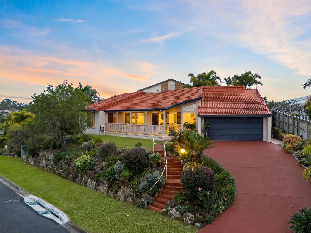 16 Rembrandt St, Carina, QLD 4152