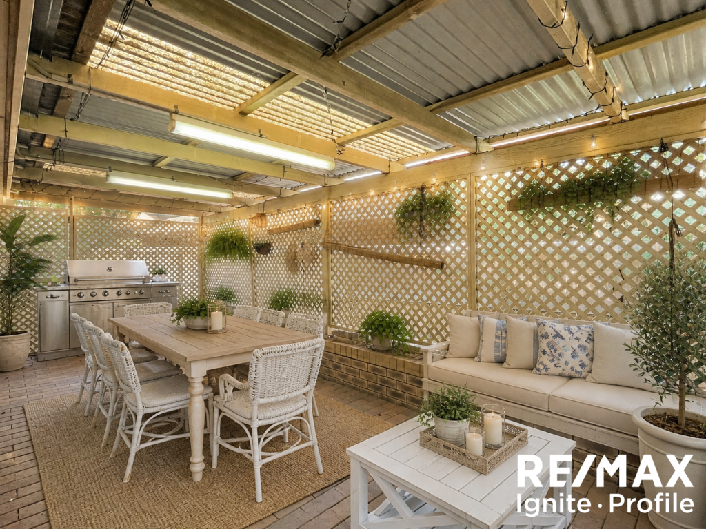 36 Ironbark Rd, Chapel Hill, QLD 4069