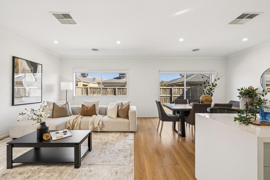 18 Pintail St, Williams Landing, VIC 3027