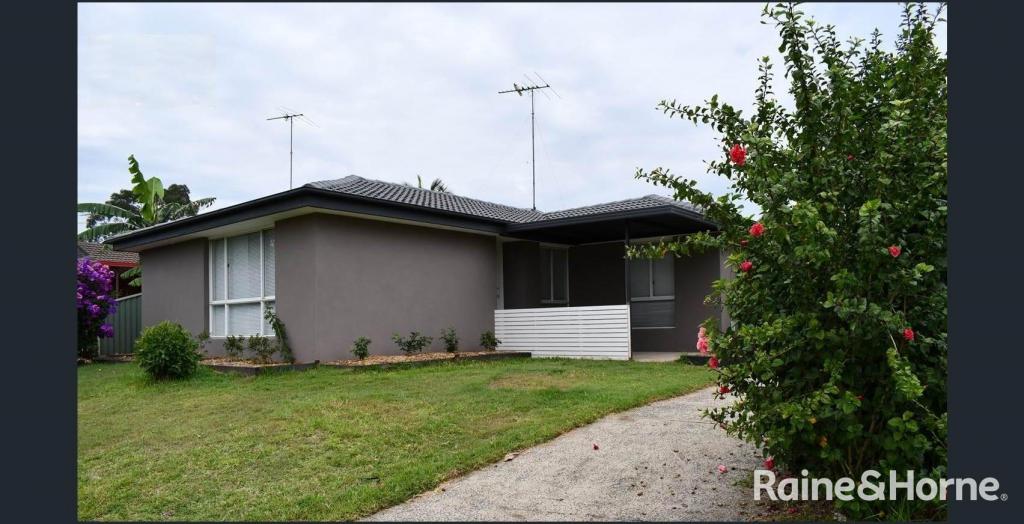 45 Hopping Rd, Ingleburn, NSW 2565