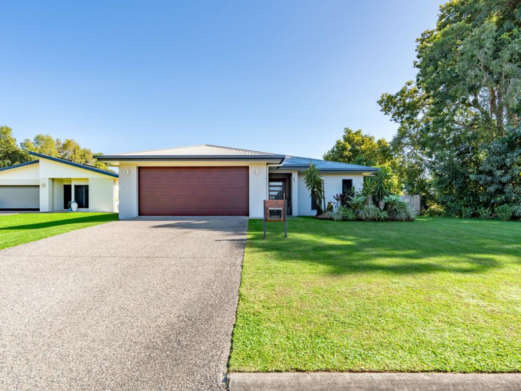 18 Amanda Cres, Tully Heads, QLD 4854