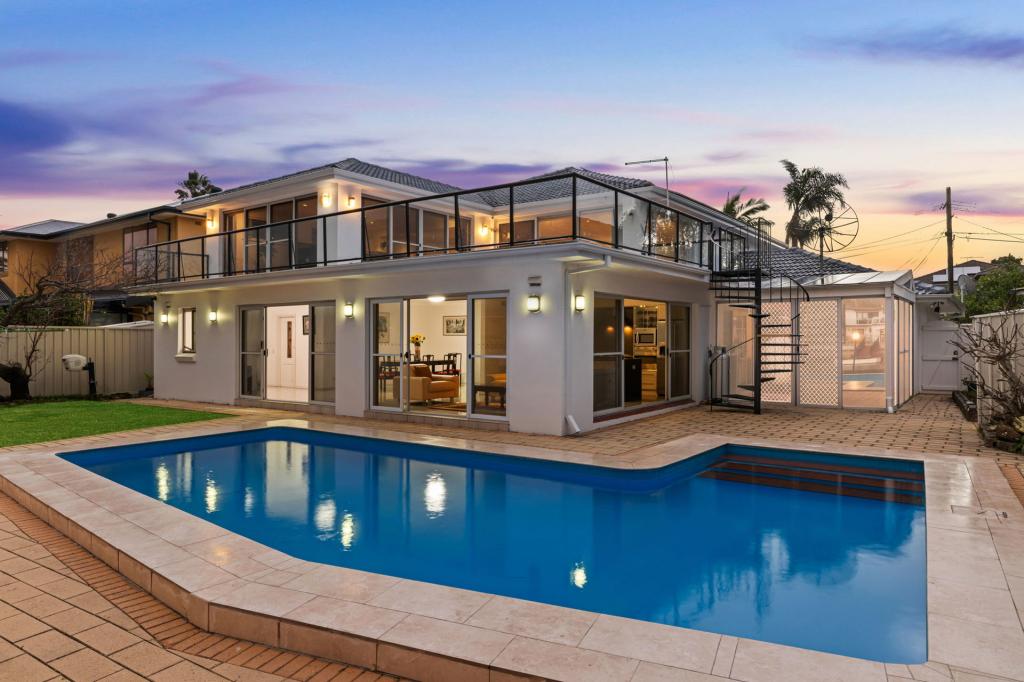 30 Macintyre Cres, Sylvania Waters, NSW 2224