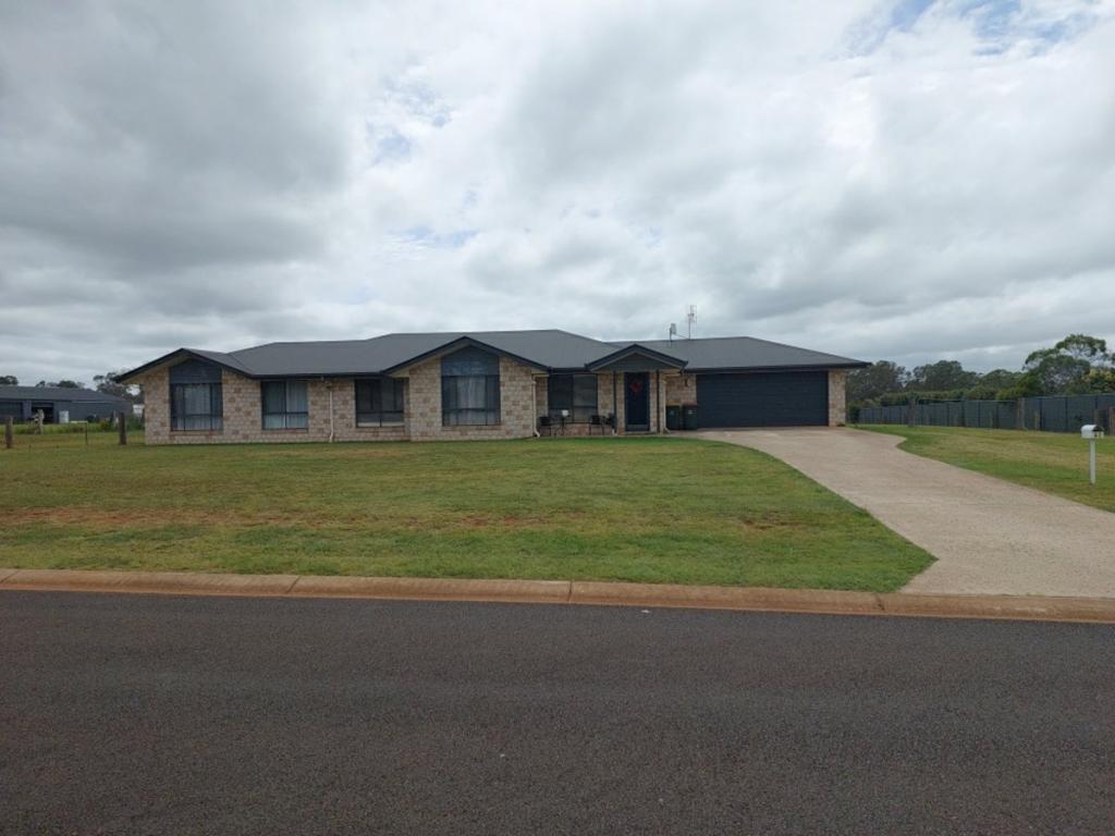 62-64 Rosella Pde, Kingaroy, QLD 4610