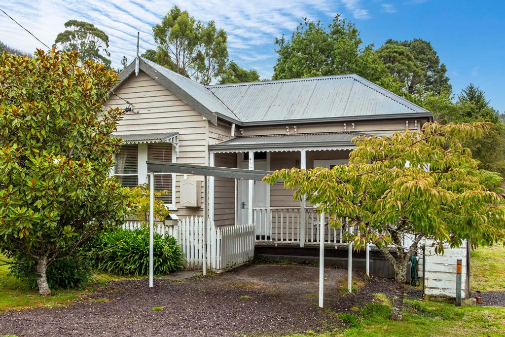 8 Crotty St, Queenstown, TAS 7467