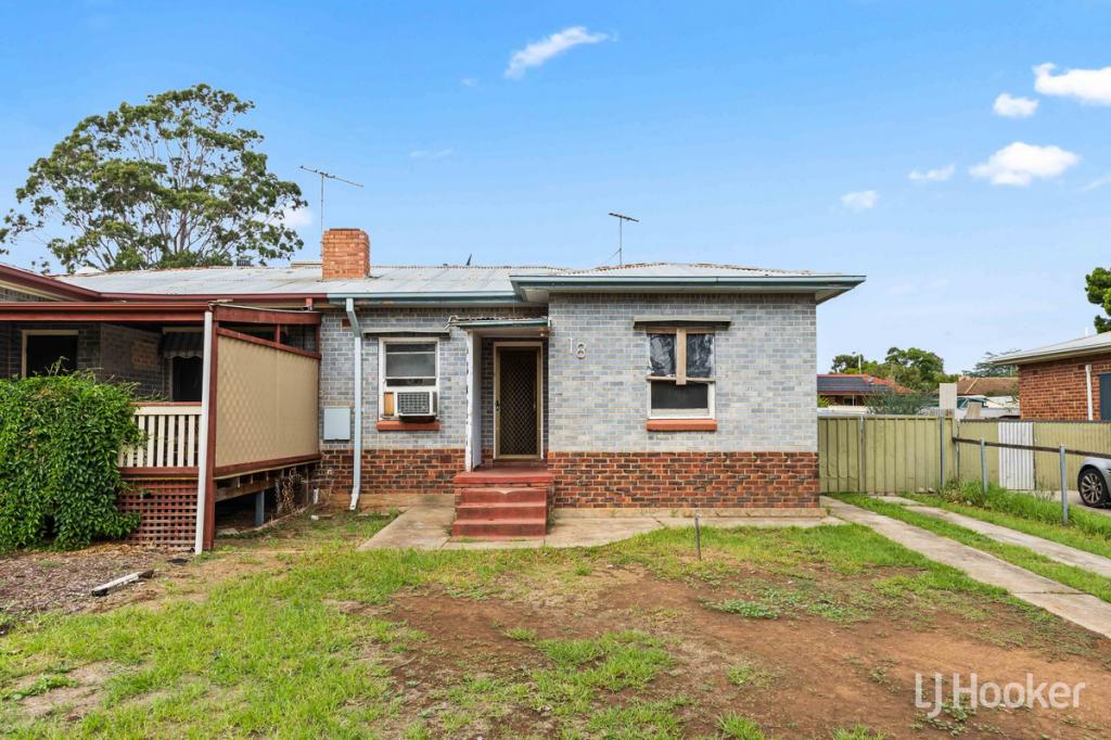 18 Dolphin St, Elizabeth East, SA 5112