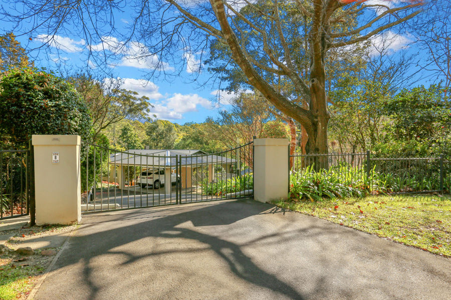 8 Mcrae Pl, North Turramurra, NSW 2074