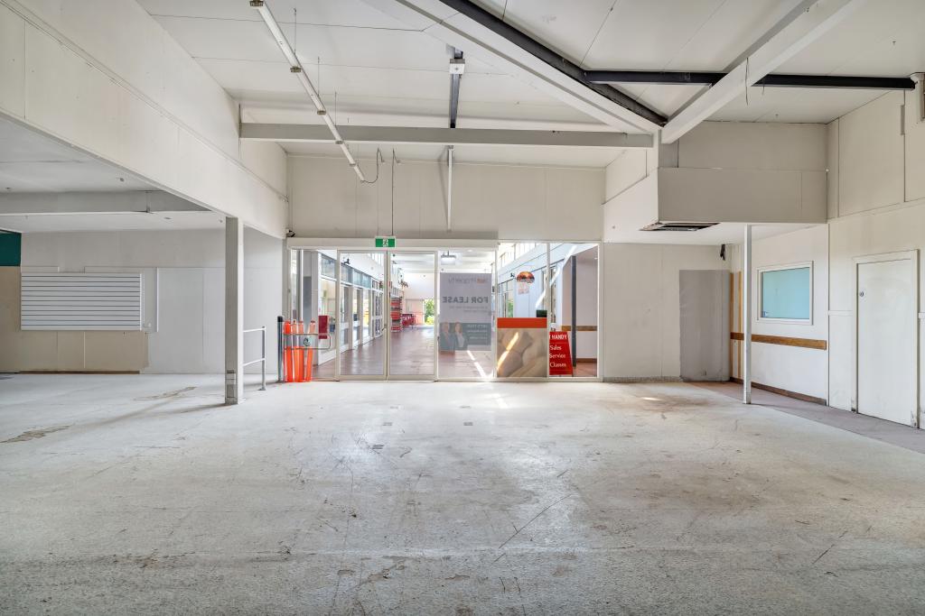 Shop 1/8 Hume St, North Toowoomba, QLD 4350