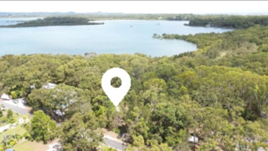 54 Wirralee St, Macleay Island, QLD 4184