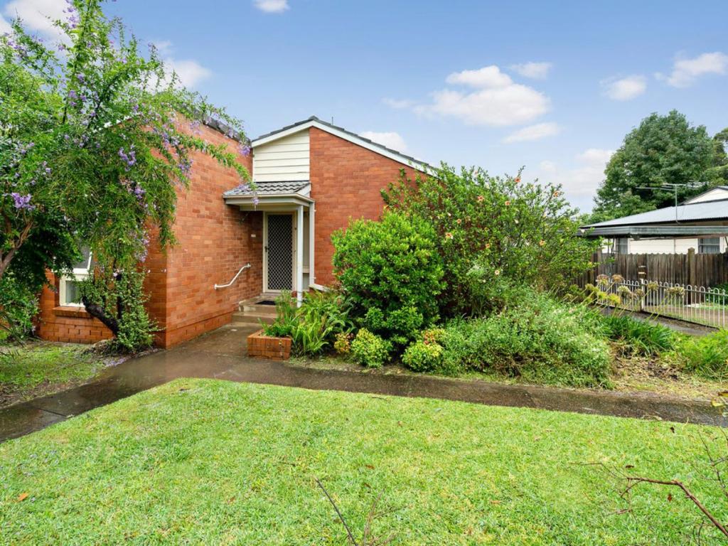 11 Haddon Rig Pl, Airds, NSW 2560