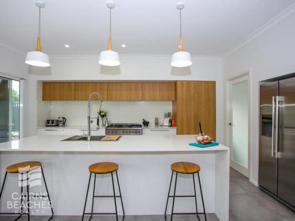 44 Seaways St, Trinity Beach, QLD 4879