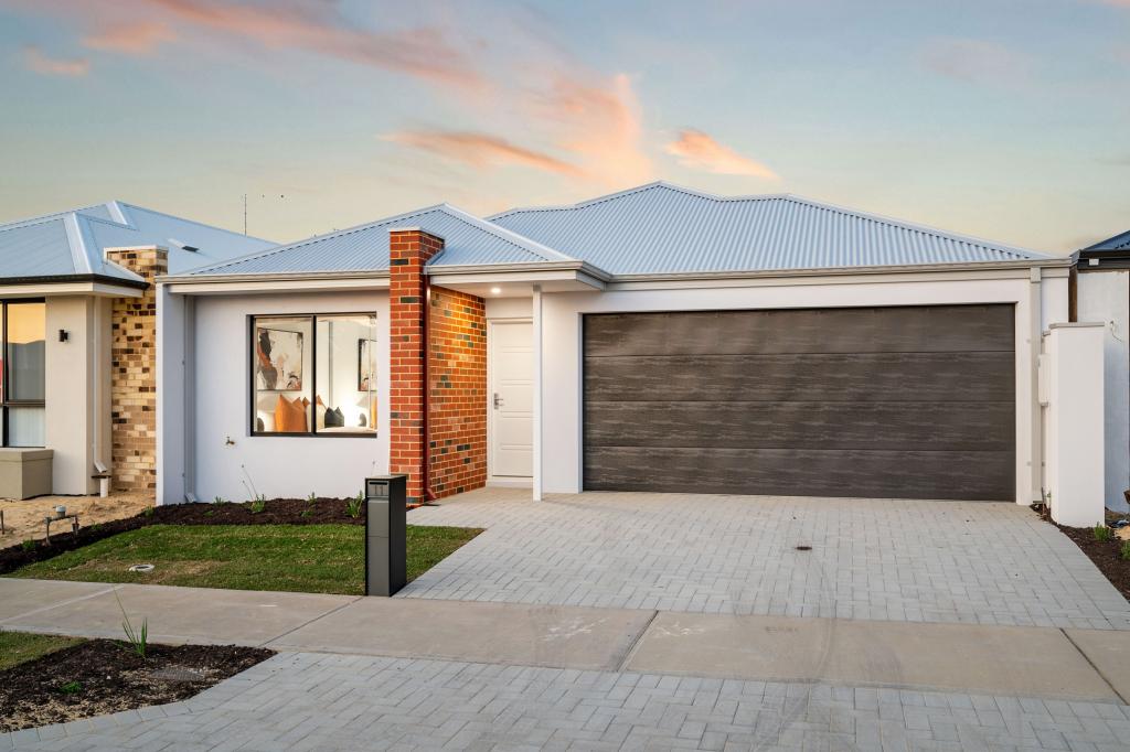 11 Arrowsmith Loop, South Guildford, WA 6055