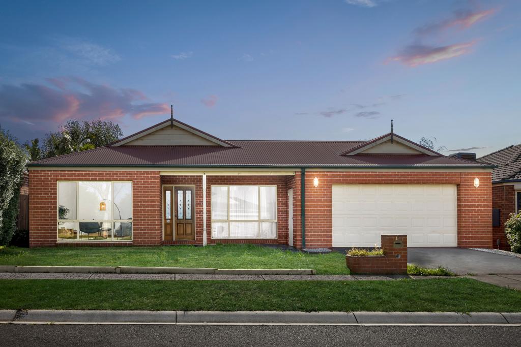 16 Yardley St, Sunbury, VIC 3429