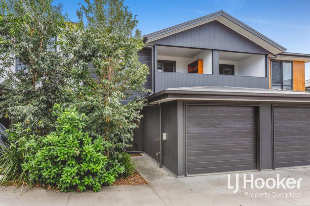 11/8 Highlands St, Yarrabilba, QLD 4207