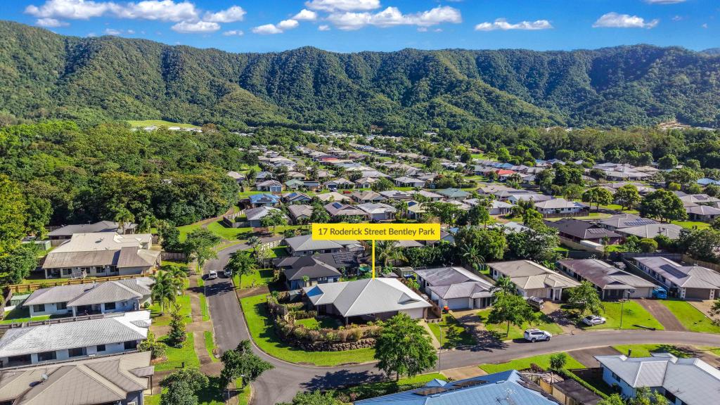 17 RODERICK ST, BENTLEY PARK, QLD 4869