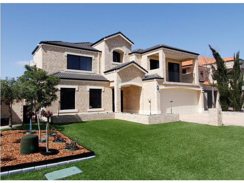 9 Cheval Pl, Canning Vale, WA 6155