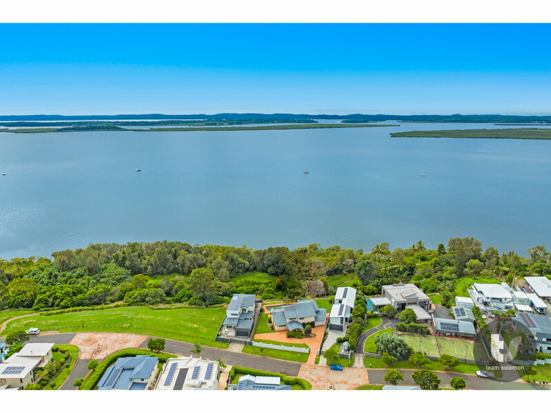 10 WILSON ESP, REDLAND BAY, QLD 4165