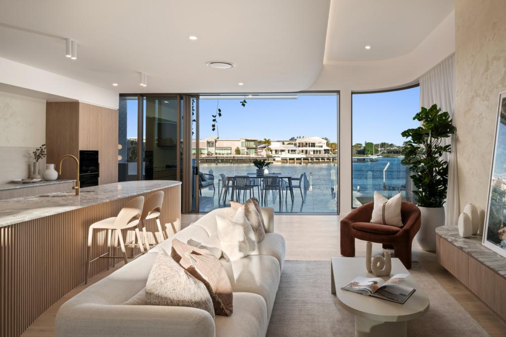 2/37 NEERIM DR, MOOLOOLABA, QLD 4557