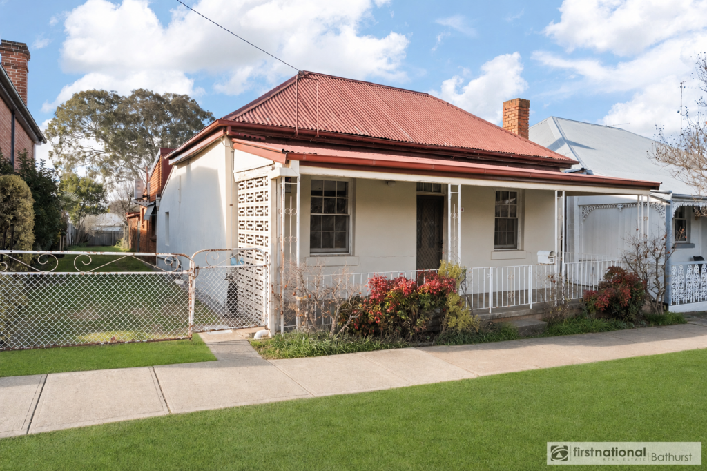 311 Russell St, Bathurst, NSW 2795