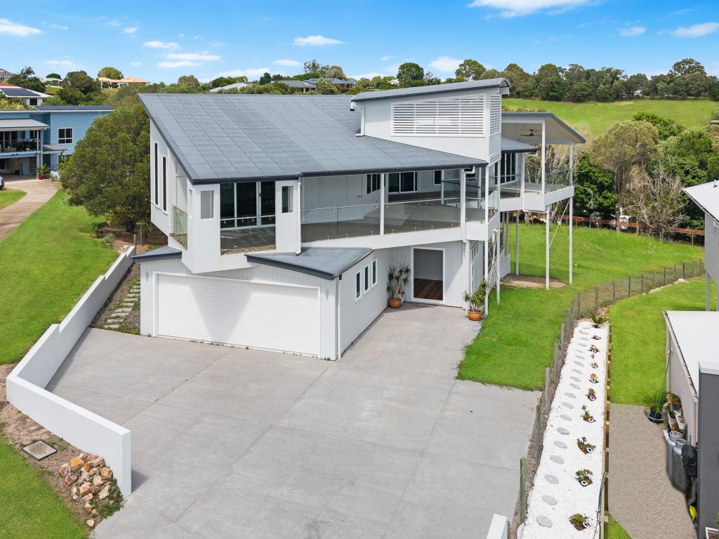 34 Highview Dr, Craignish, QLD 4655