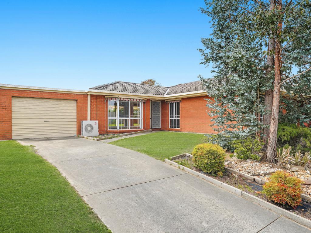 14 Mcnamara Ct, Pakenham, VIC 3810