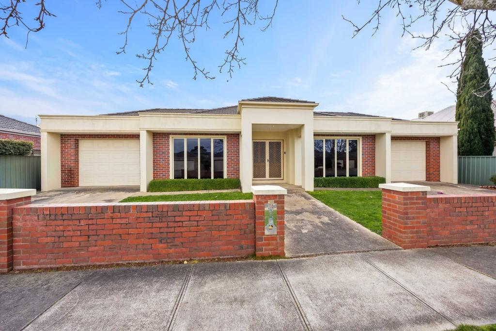 64 Lake Gardens Ave, Lake Gardens, VIC 3355