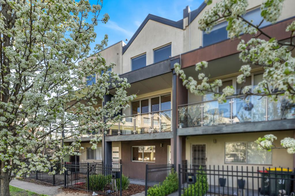 38/60 Cradle Mountain Dr, Craigieburn, VIC 3064