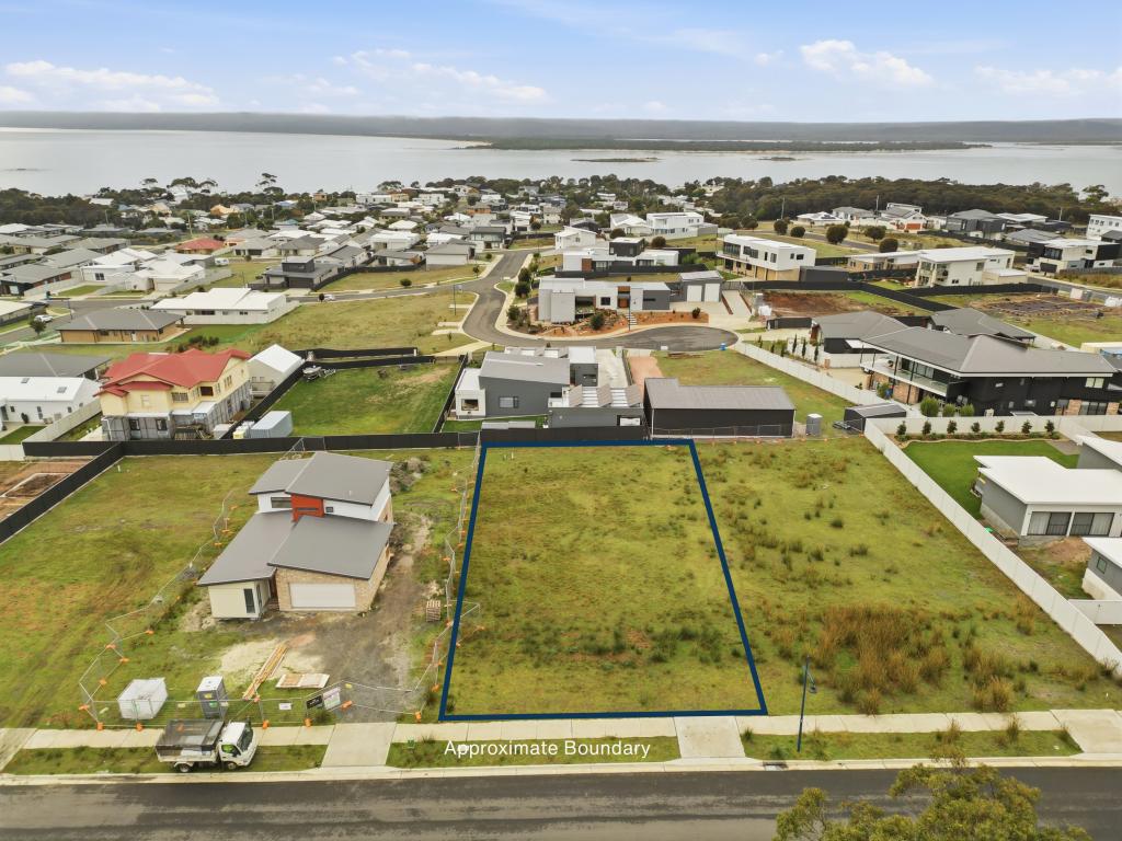 30 BUSHLAND AVE, HAWLEY BEACH, TAS 7307