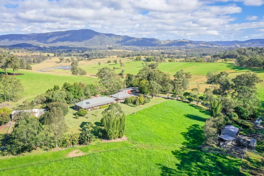 5864 THE BUCKETTS WAY, HILLVILLE, NSW 2430