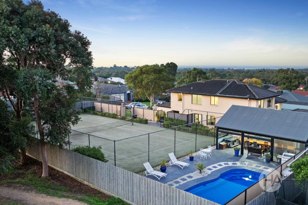 4 Honey Myrtle Ct, Langwarrin, VIC 3910