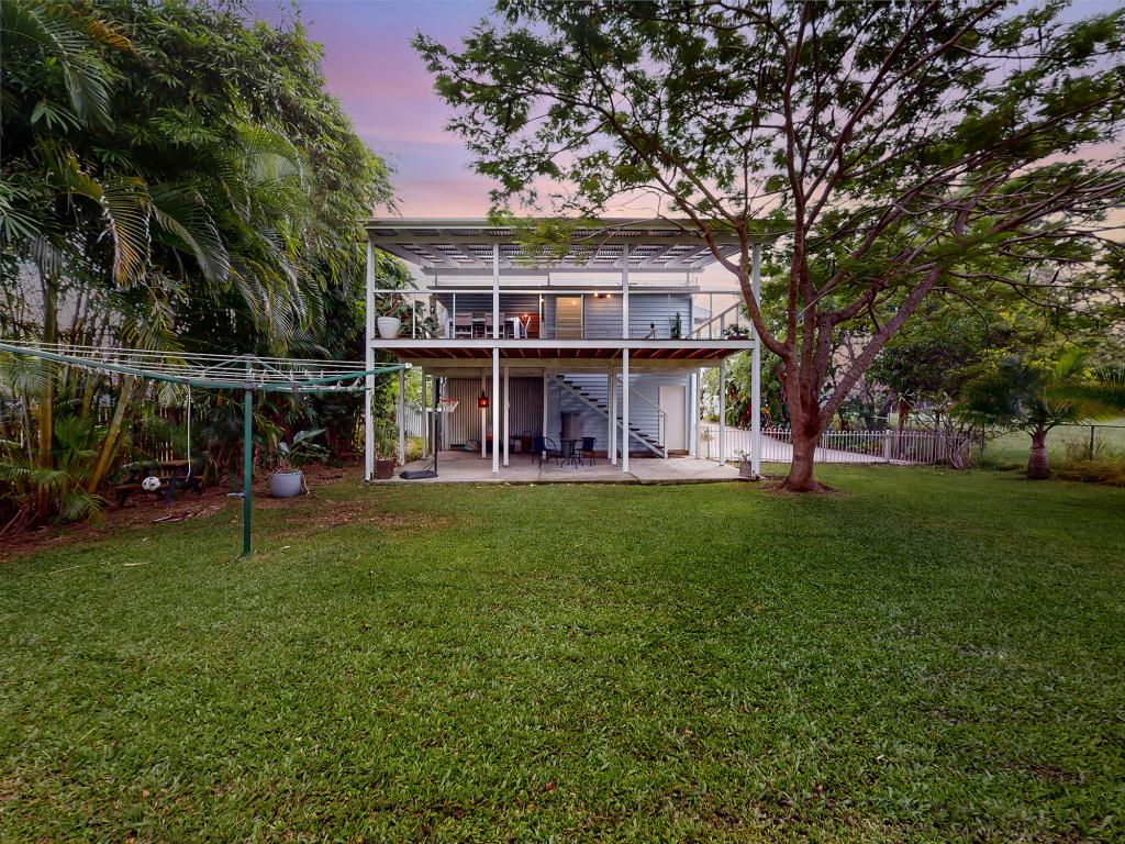 31 BISHOP RD, BEACHMERE, QLD 4510