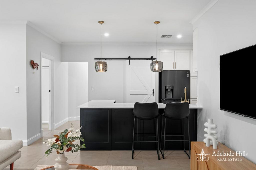 1 POLLITT CT, LITTLEHAMPTON, SA 5250