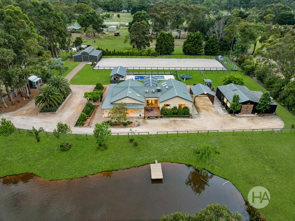 16 Kelly Rd, Cranbourne South, VIC 3977