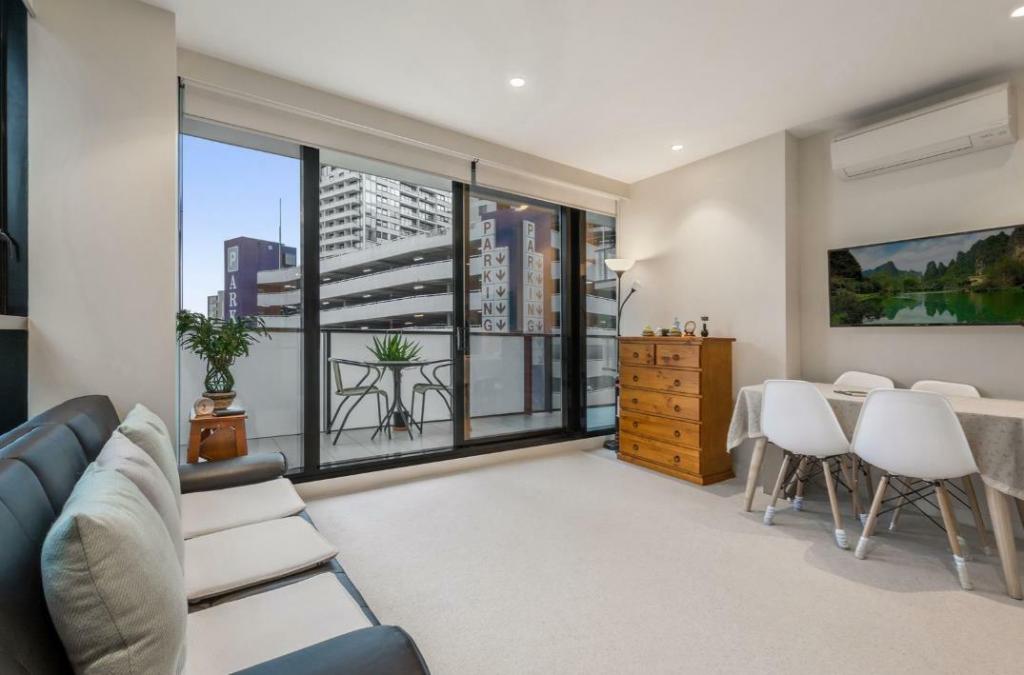 1121/8 DALY ST, SOUTH YARRA, VIC 3141